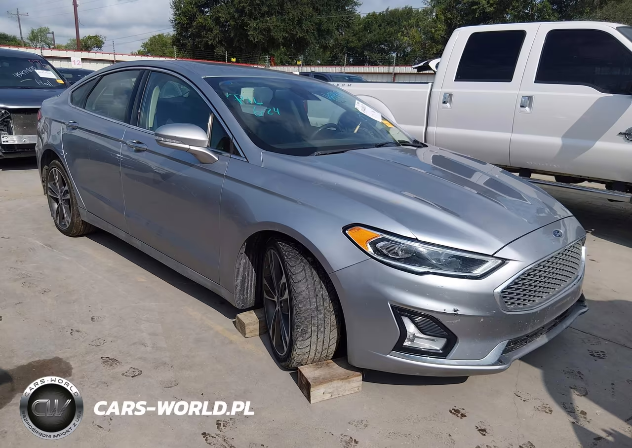 2020 Ford Fusion Titanium – zdjęcie 1 z 22