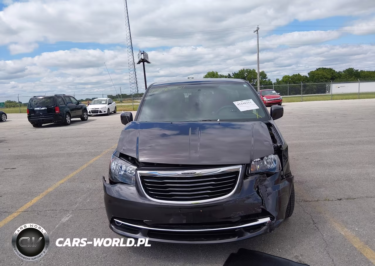 2016 Chrysler Town & Country S VIN:2C4RC1HG3GR200635 - 12