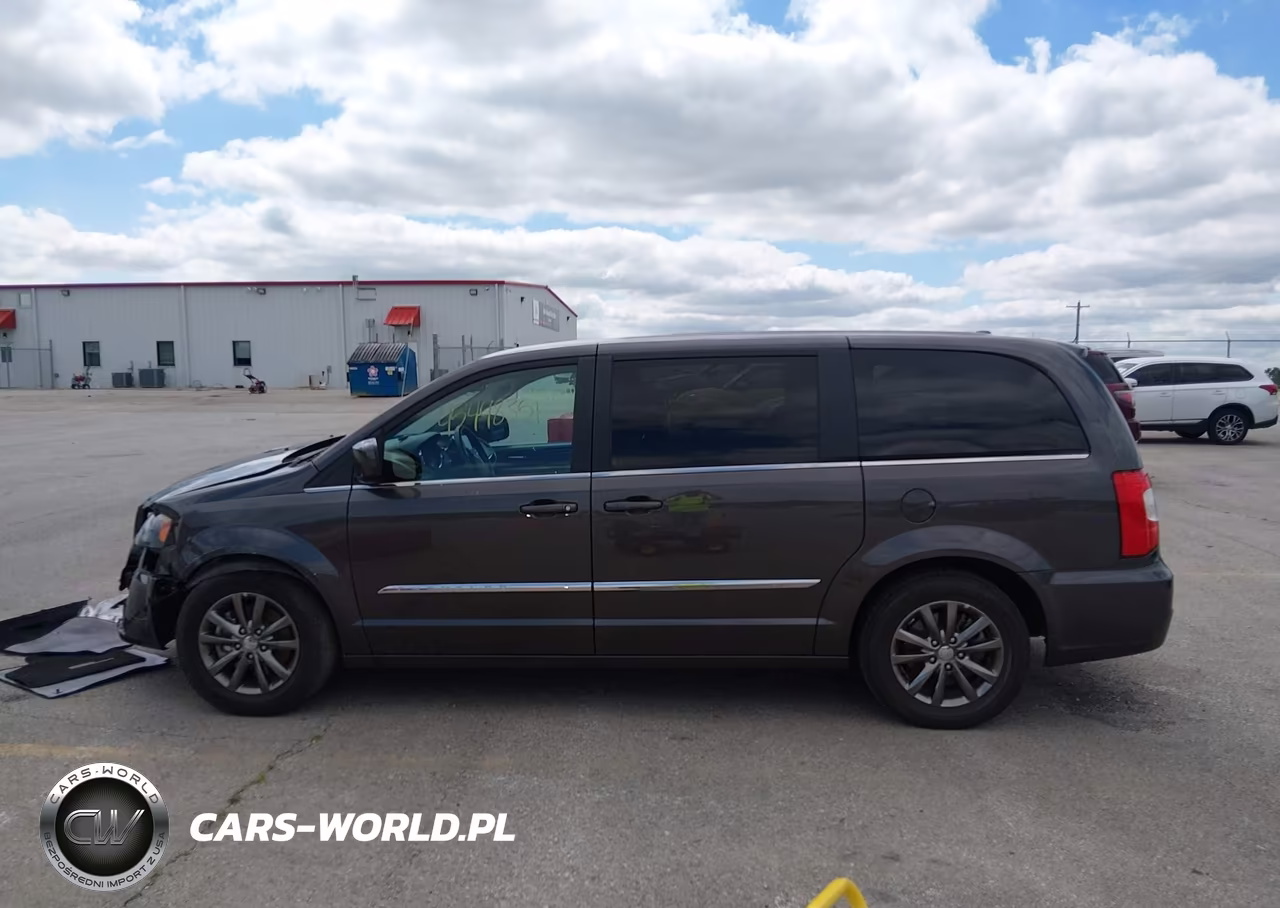 2016 Chrysler Town & Country S VIN:2C4RC1HG3GR200635 - 14