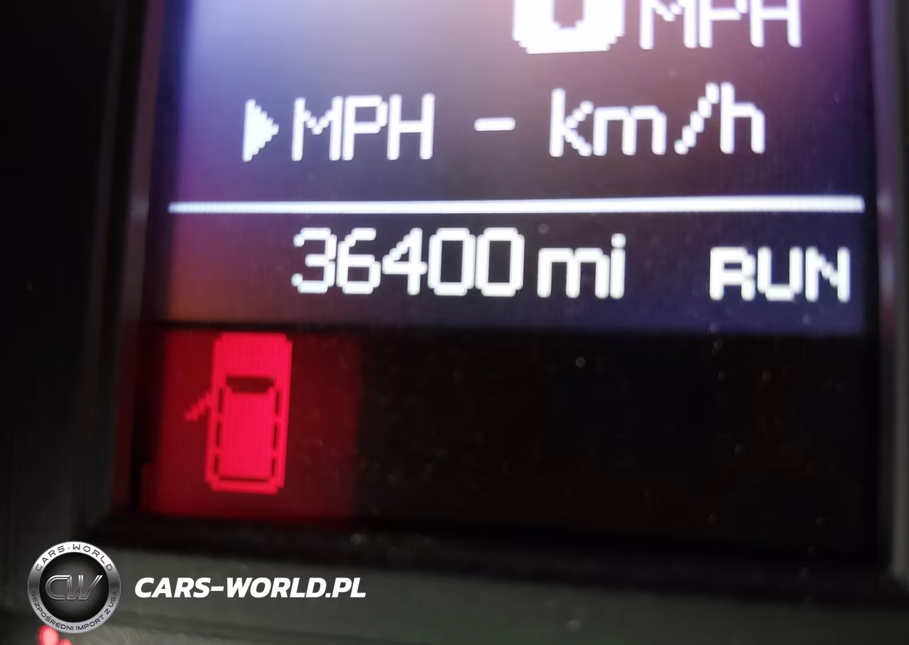 2016 Chrysler Town & Country S VIN:2C4RC1HG3GR200635 - 15