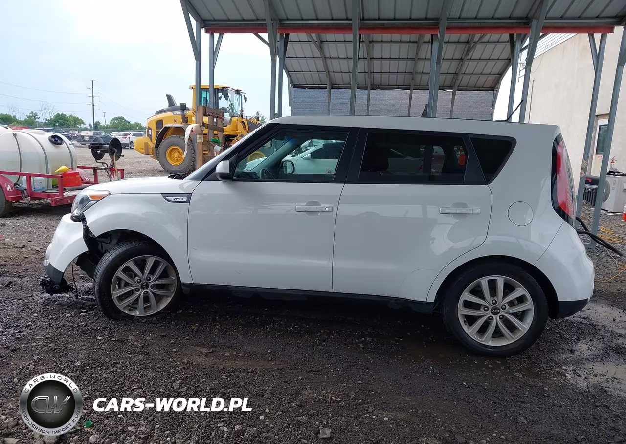 2018 Kia Soul + VIN:KNDJP3A58J7605128 - 14
