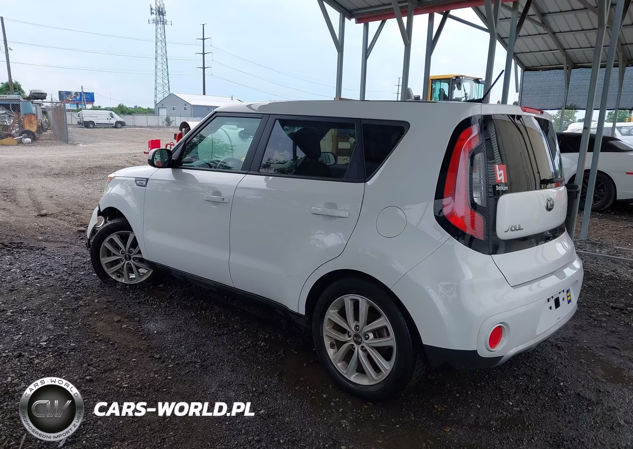 2018 Kia Soul + VIN:KNDJP3A58J7605128 - 3