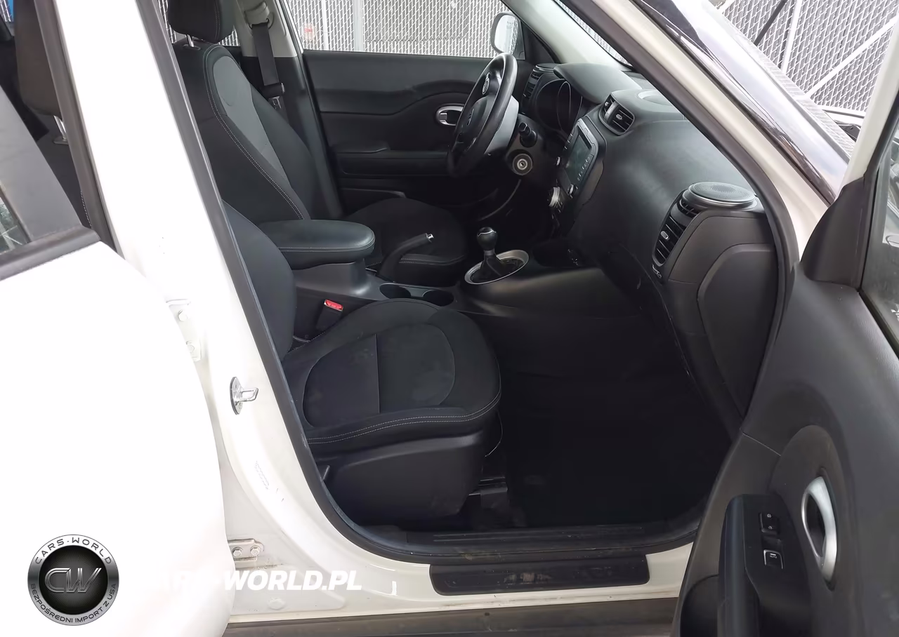 2018 Kia Soul + VIN:KNDJP3A58J7605128 - 5