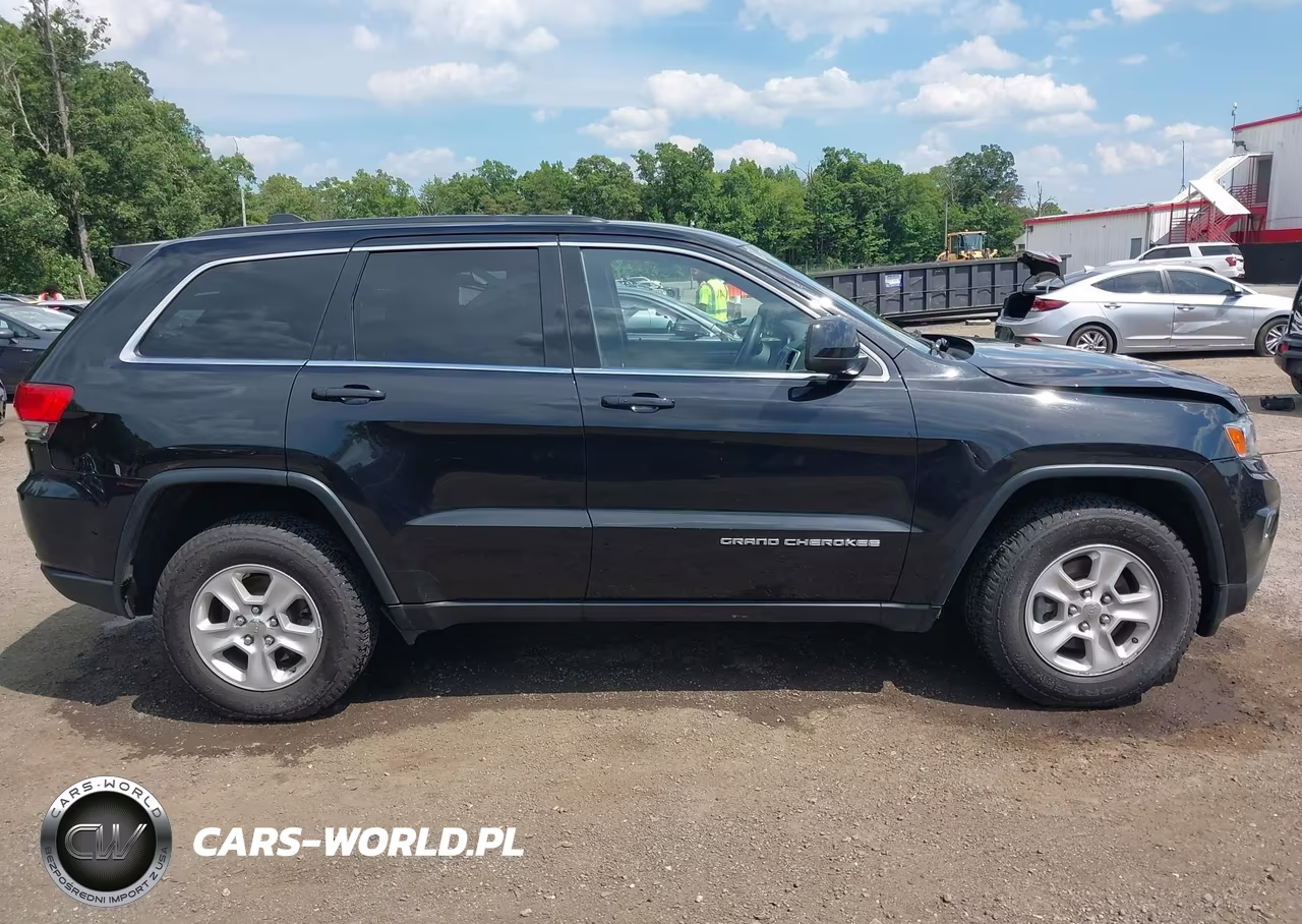 2014 Jeep Grand Cherokee Laredo VIN:1C4RJFAGXEC331922 - 13