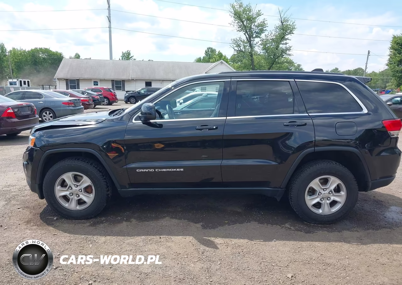 2014 Jeep Grand Cherokee Laredo VIN:1C4RJFAGXEC331922 - 14