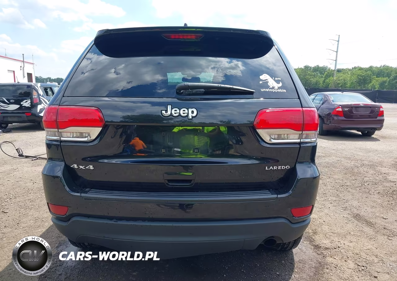 2014 Jeep Grand Cherokee Laredo VIN:1C4RJFAGXEC331922 - 16