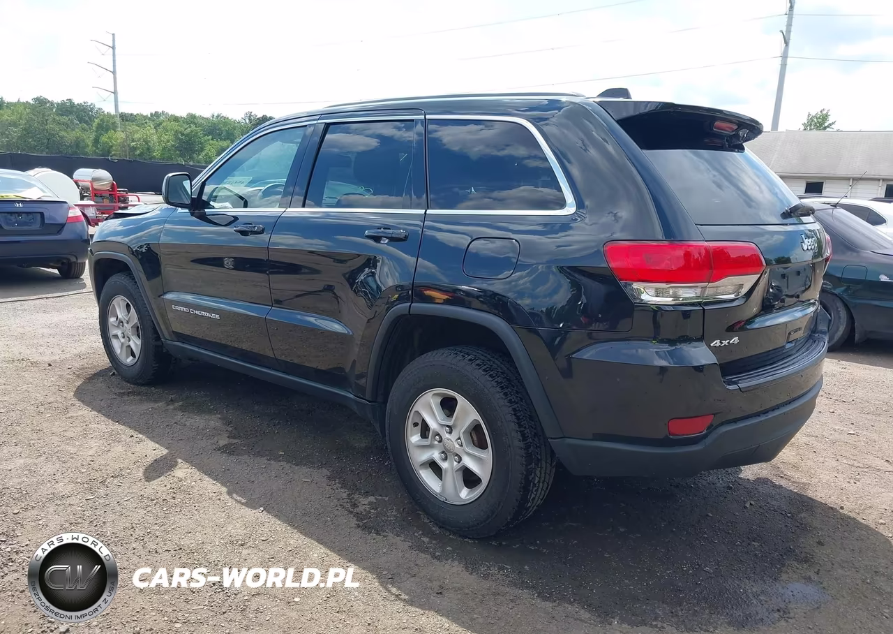 2014 Jeep Grand Cherokee Laredo VIN:1C4RJFAGXEC331922 - 3
