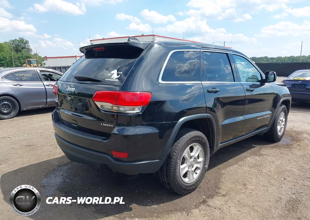 2014 Jeep Grand Cherokee Laredo VIN:1C4RJFAGXEC331922 - 4