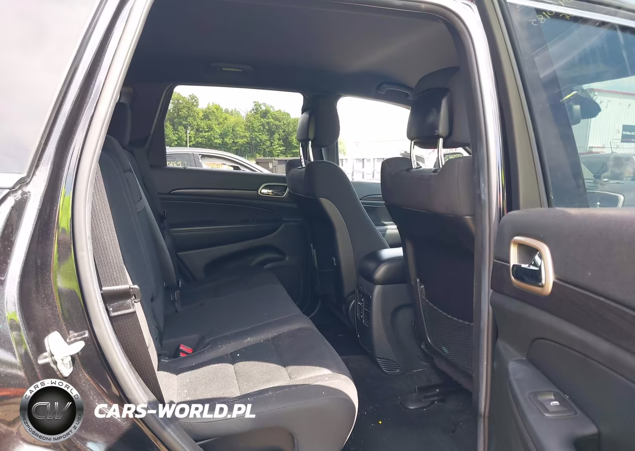 2014 Jeep Grand Cherokee Laredo VIN:1C4RJFAGXEC331922 - 8