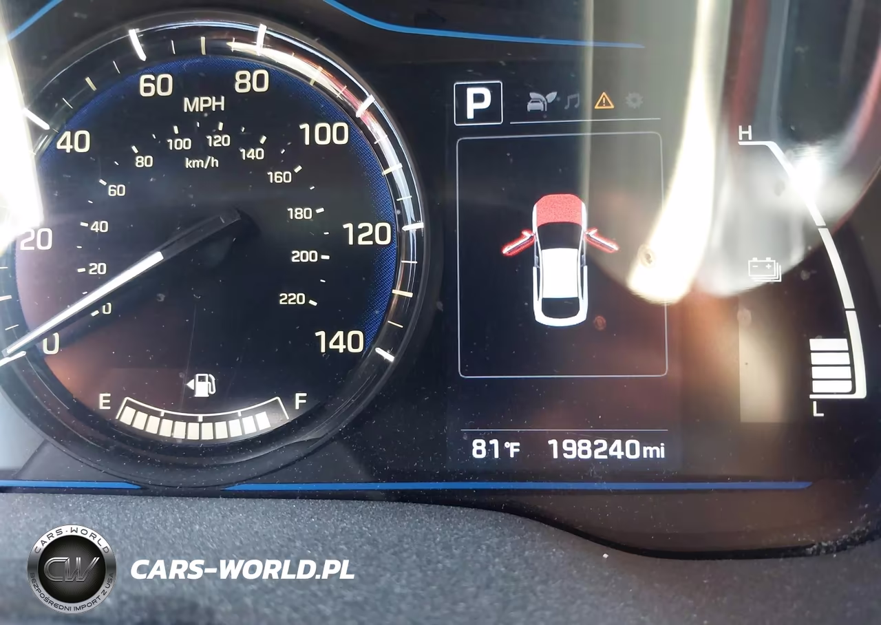 2018 Hyundai Ioniq Hybrid Blue VIN:KMHC65LC7JU095533 - 15