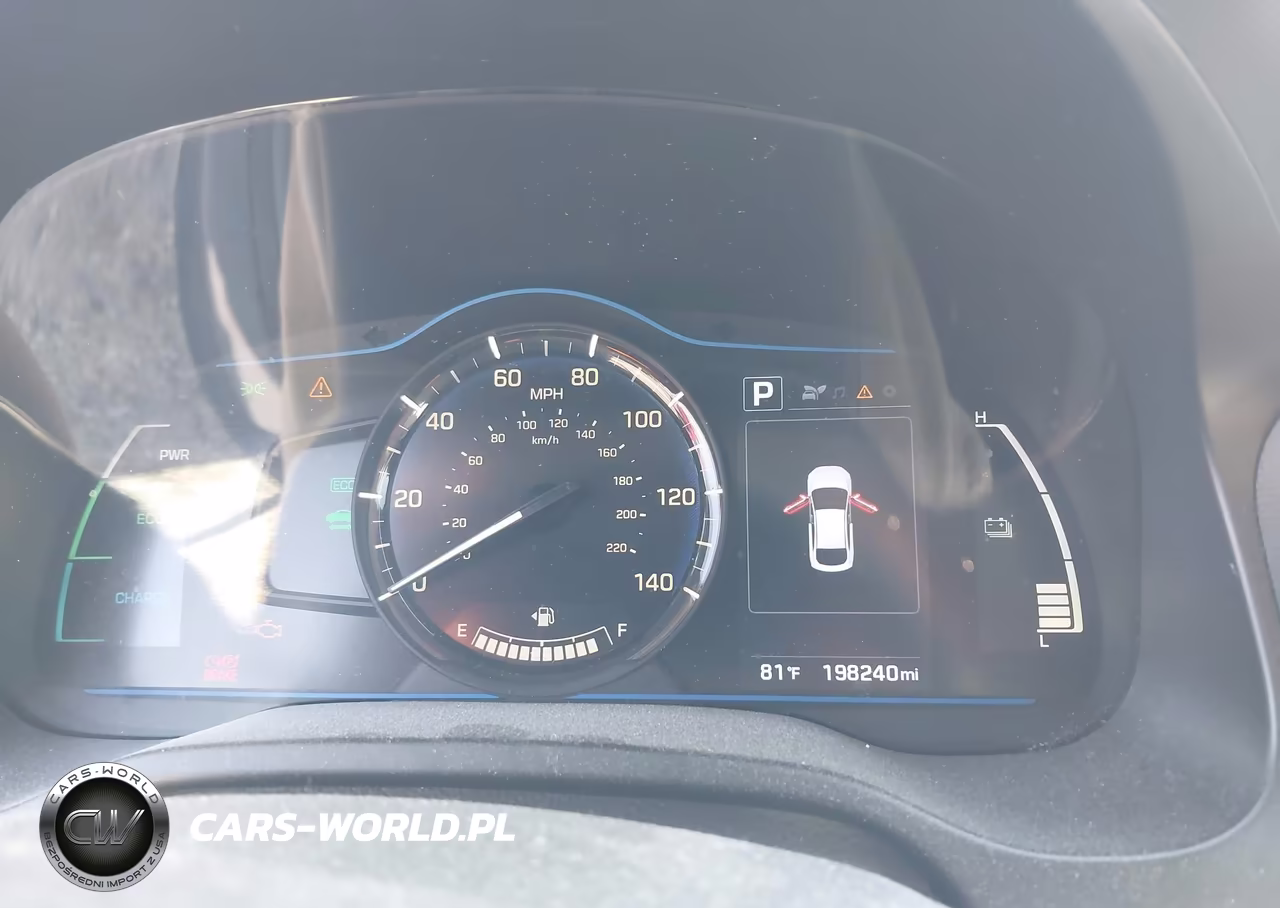 2018 Hyundai Ioniq Hybrid Blue VIN:KMHC65LC7JU095533 - 7