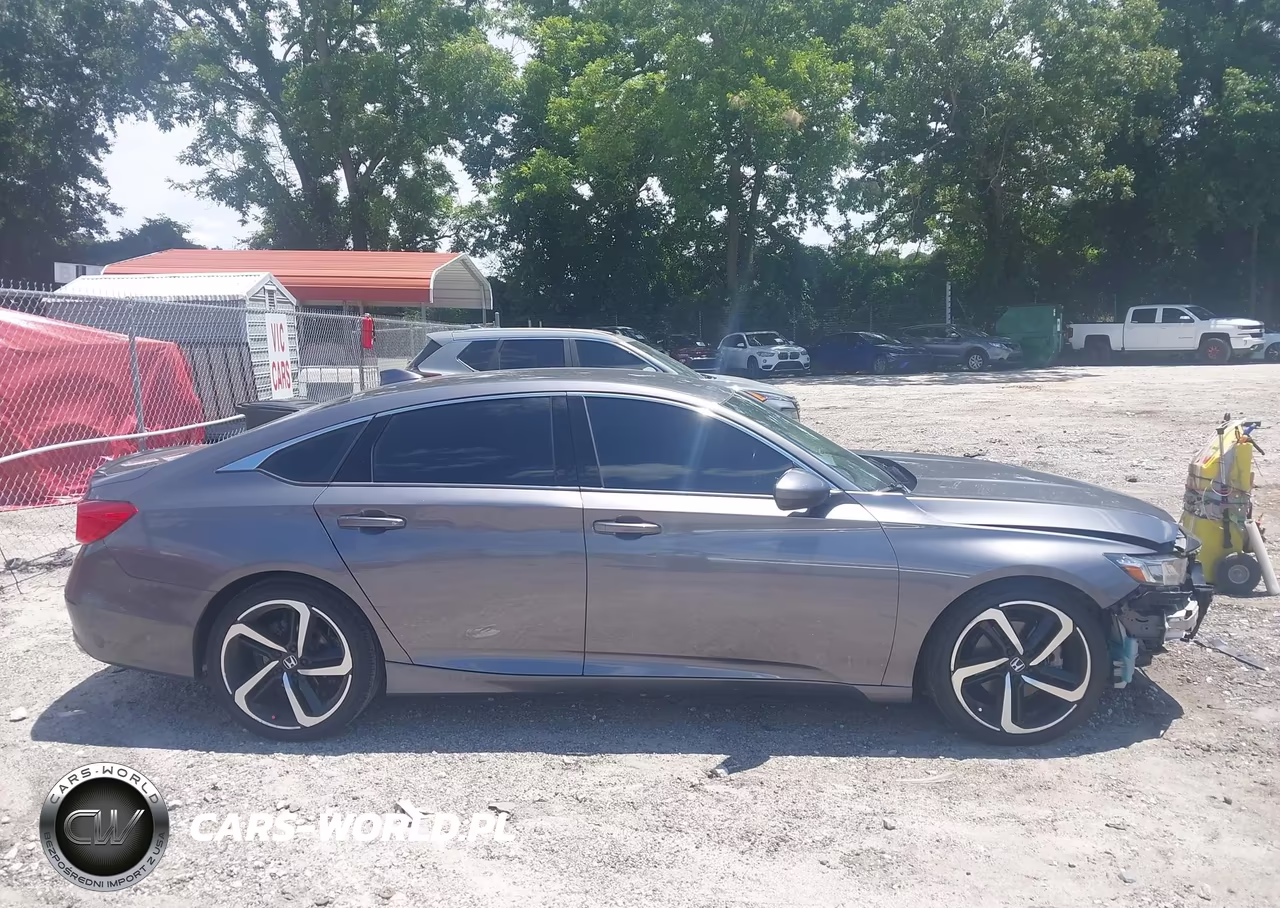 2018 Honda Accord Sport VIN:1HGCV1F30JA010949 - 13