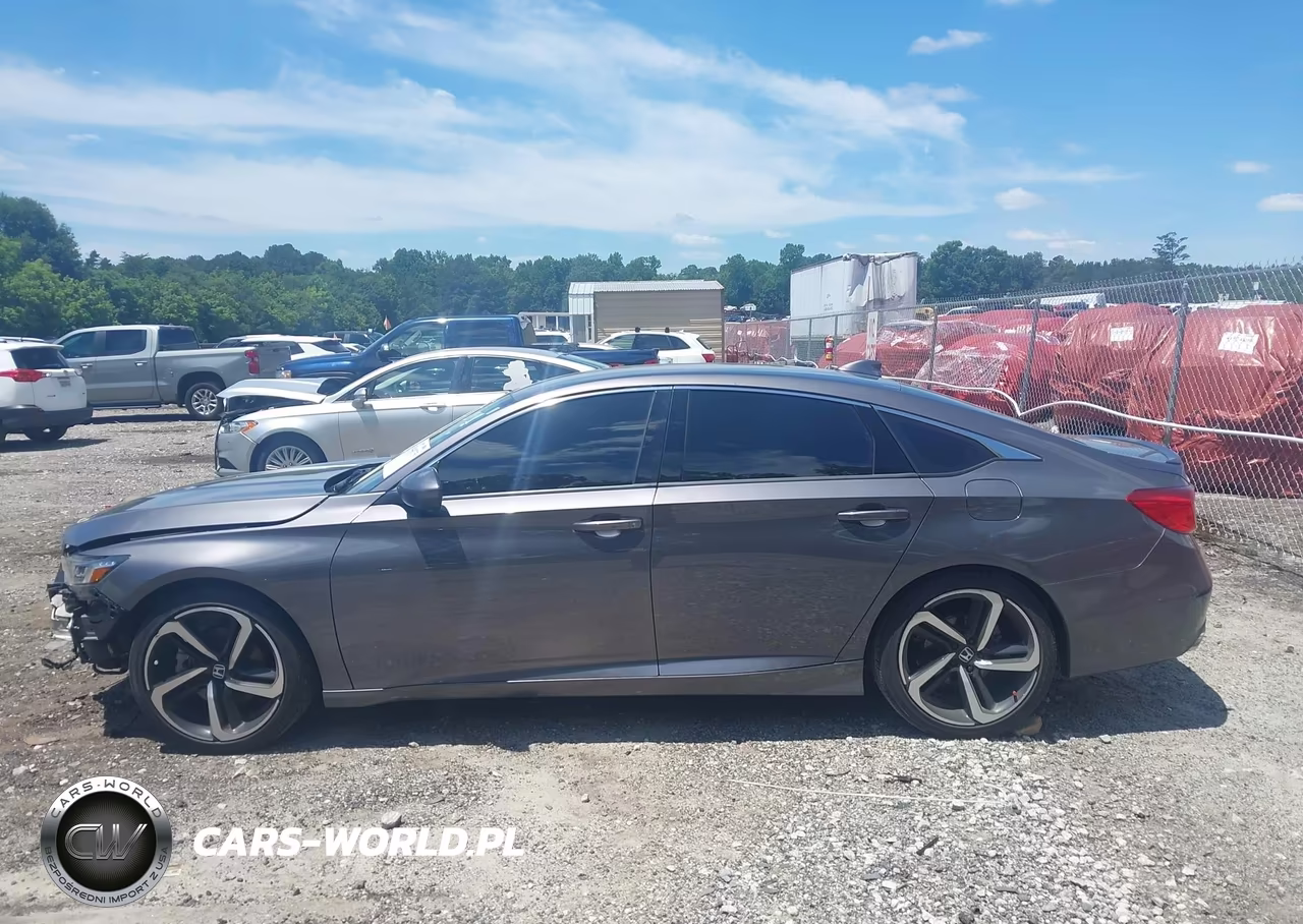 2018 Honda Accord Sport VIN:1HGCV1F30JA010949 - 14