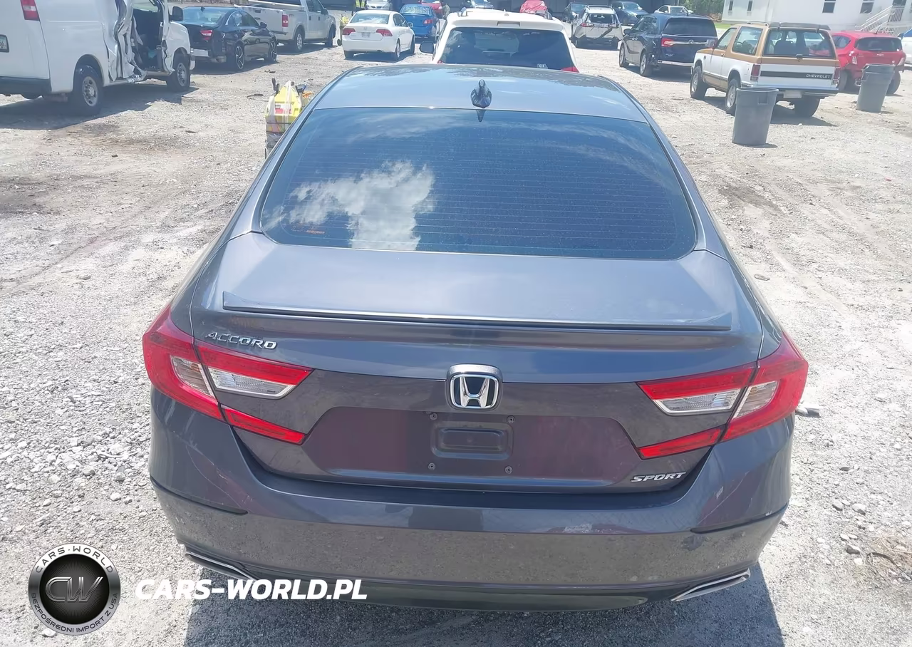 2018 Honda Accord Sport VIN:1HGCV1F30JA010949 - 16