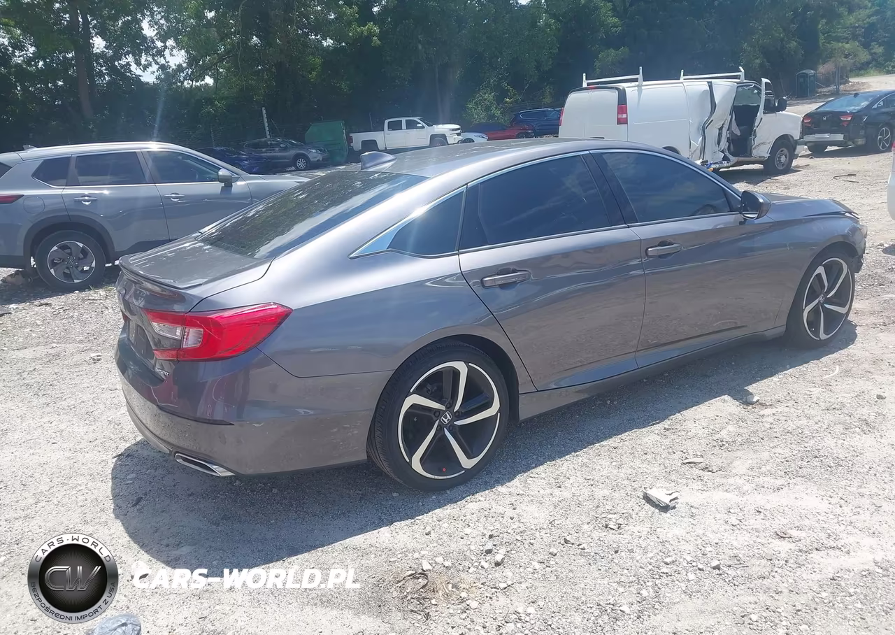 2018 Honda Accord Sport VIN:1HGCV1F30JA010949 - 4