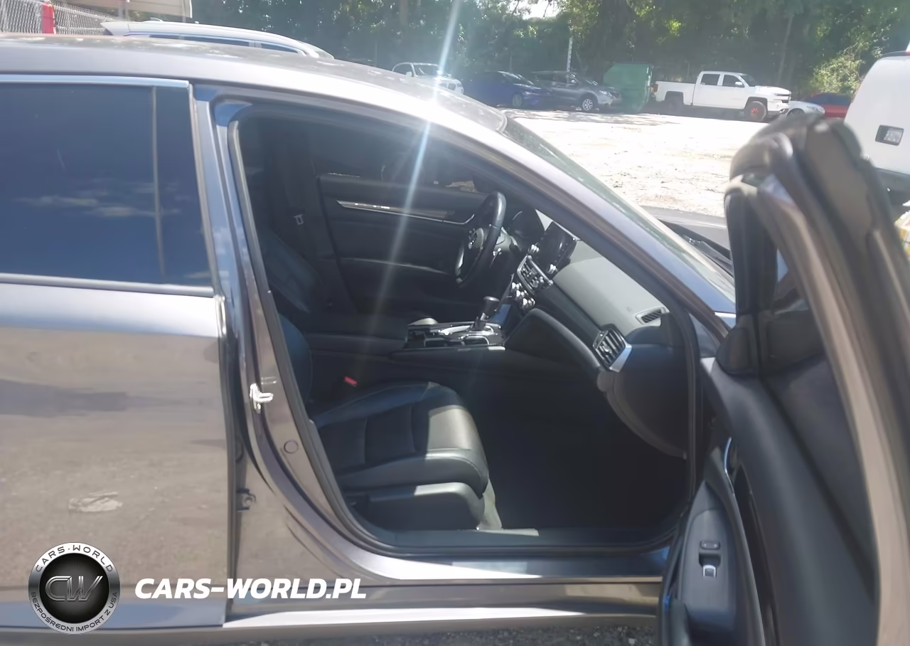 2018 Honda Accord Sport VIN:1HGCV1F30JA010949 - 5