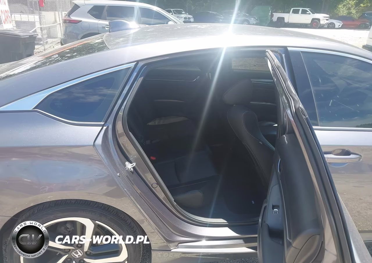 2018 Honda Accord Sport VIN:1HGCV1F30JA010949 - 8