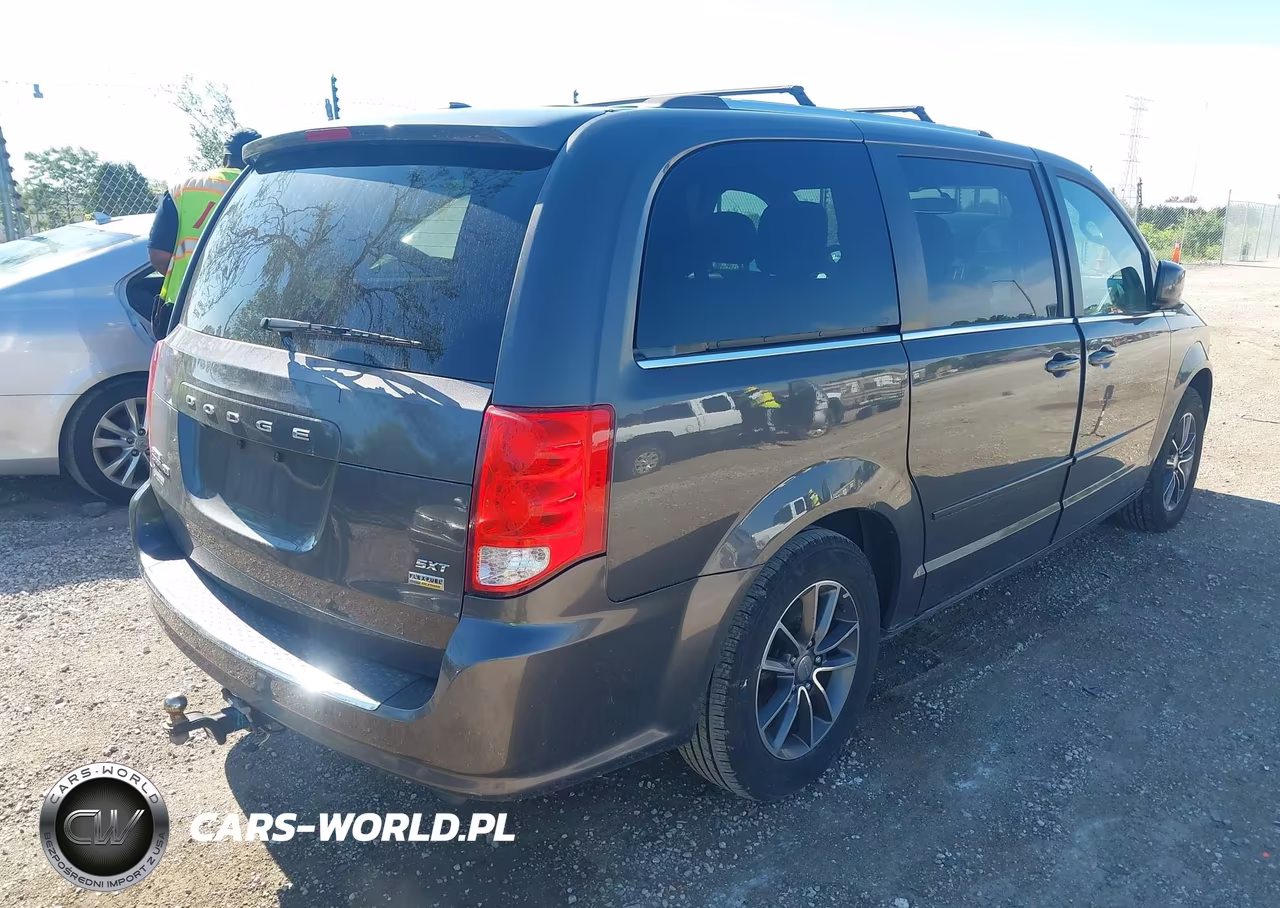 2017 Dodge Grand Caravan Sxt VIN:2C4RDGCGXHR873589 - 4