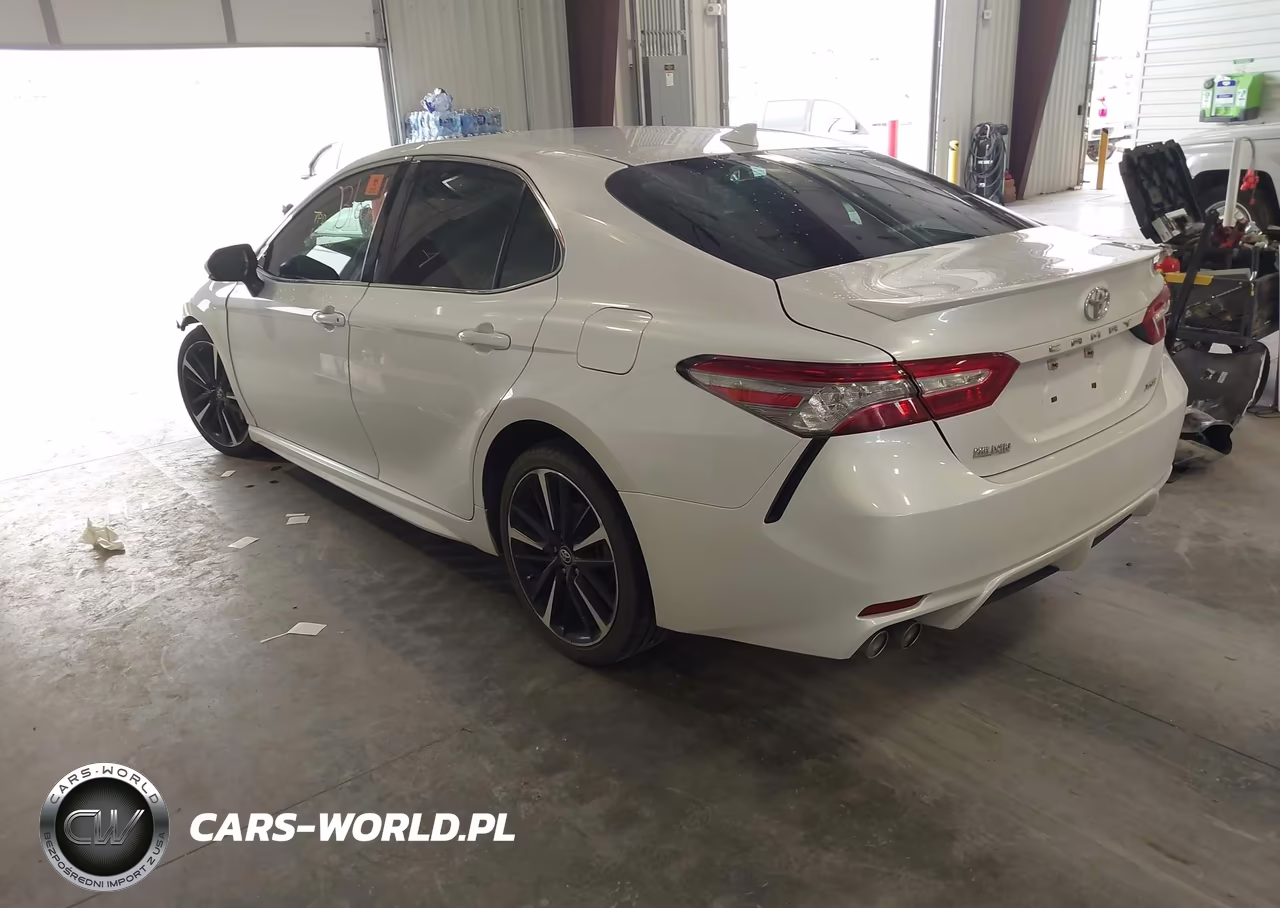 2019 Toyota Camry Xse VIN:4T1B61HK8KU838190 - 3