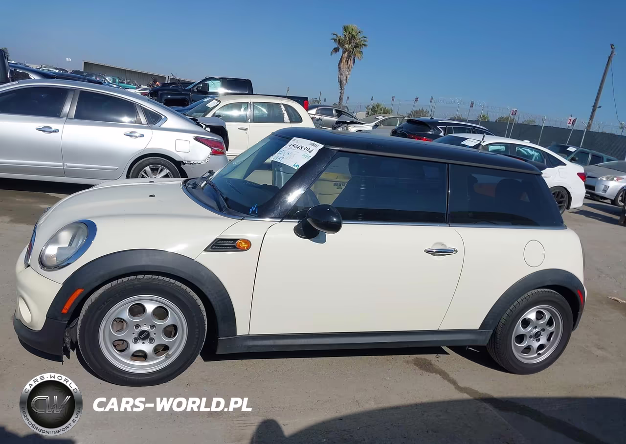 2013 Mini Hardtop Cooper VIN:WMWSU3C50DT679811 - 15
