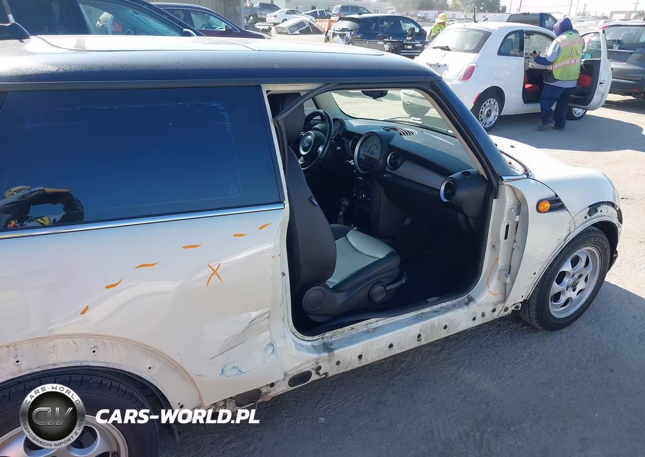 2013 Mini Hardtop Cooper VIN:WMWSU3C50DT679811 - 6