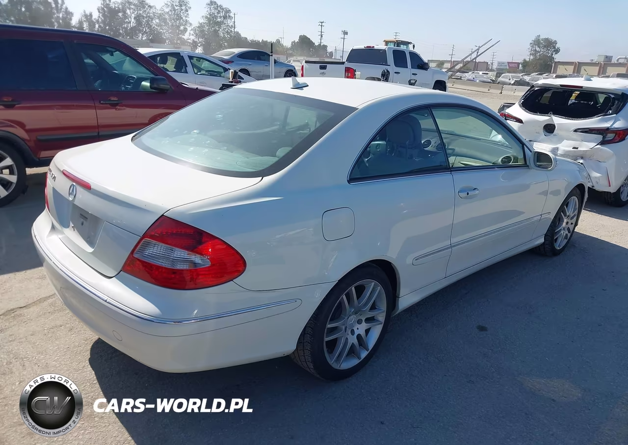 2009 Mercedes-Benz Clk 350 VIN:WDBTJ56H39F269283 - 4