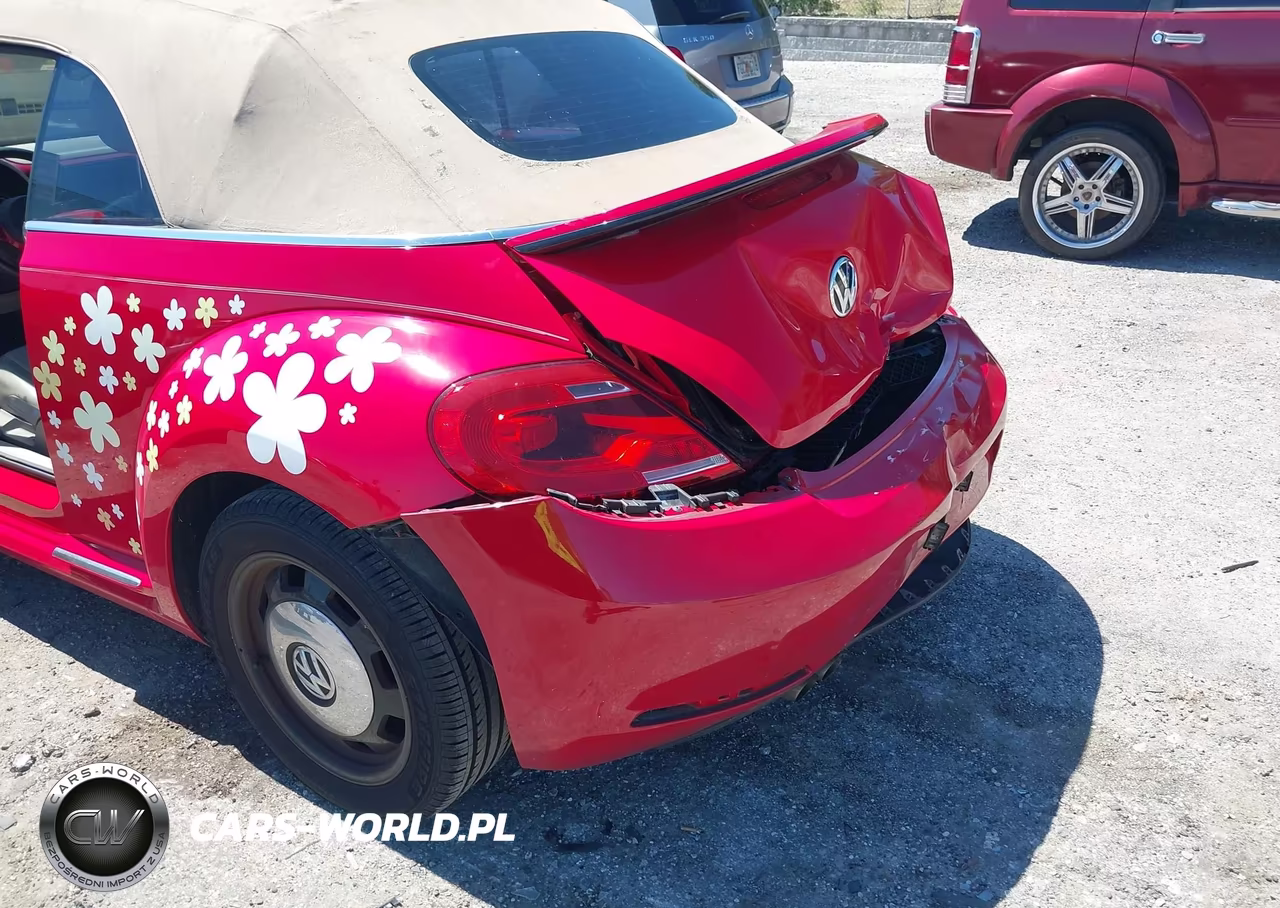 2014 Volkswagen Beetle 2.5L VIN:3VW5X7AT6EM800547 - 6