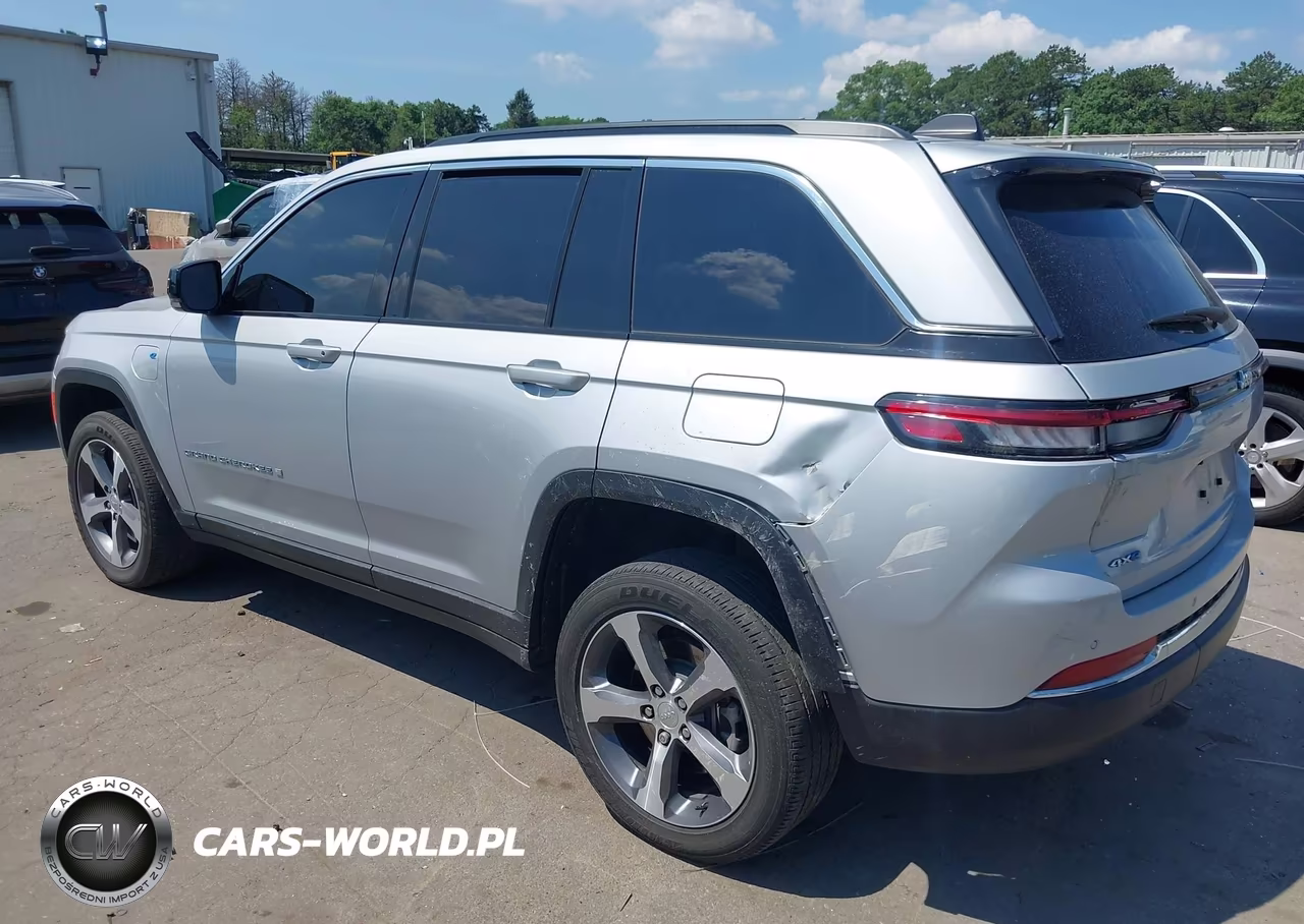 2024 Jeep Grand Cherokee 4Xe VIN:1C4RJYB66RC113905 - 3