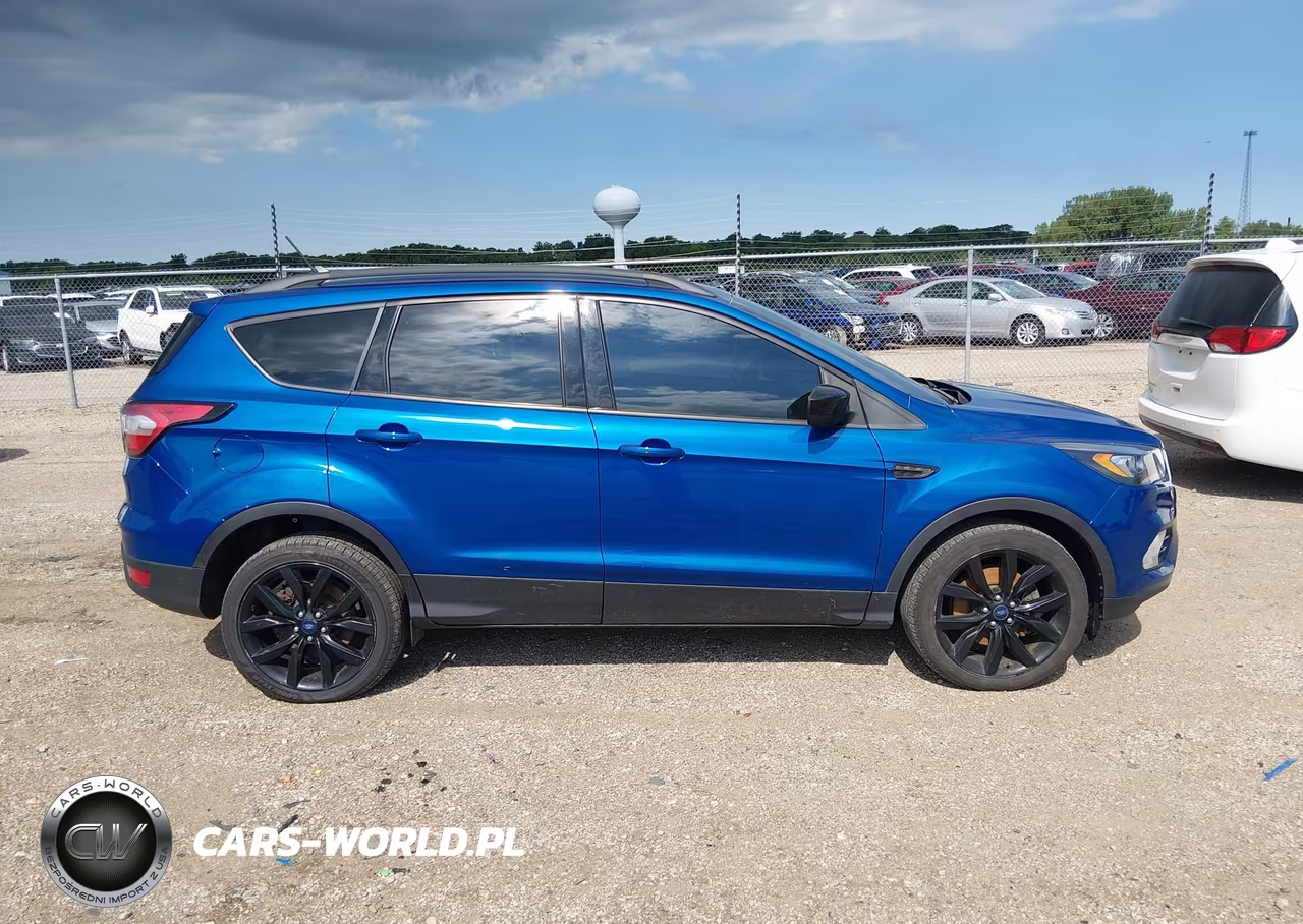 2018 Ford Escape Se VIN:1FMCU9GD1JUB10060 - 13