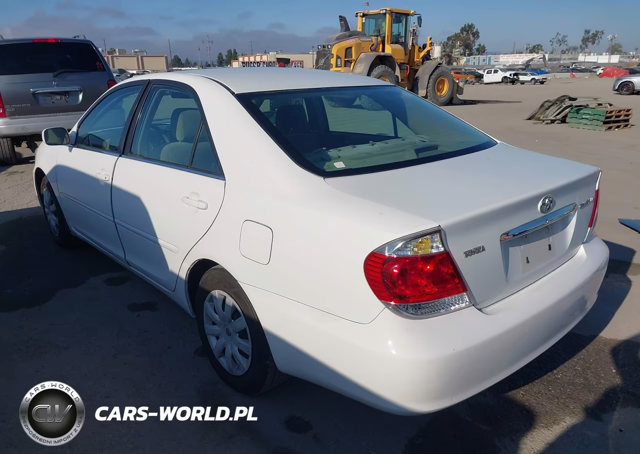 2006 Toyota Camry Le VIN:4T1BE32K26U676098 - 3