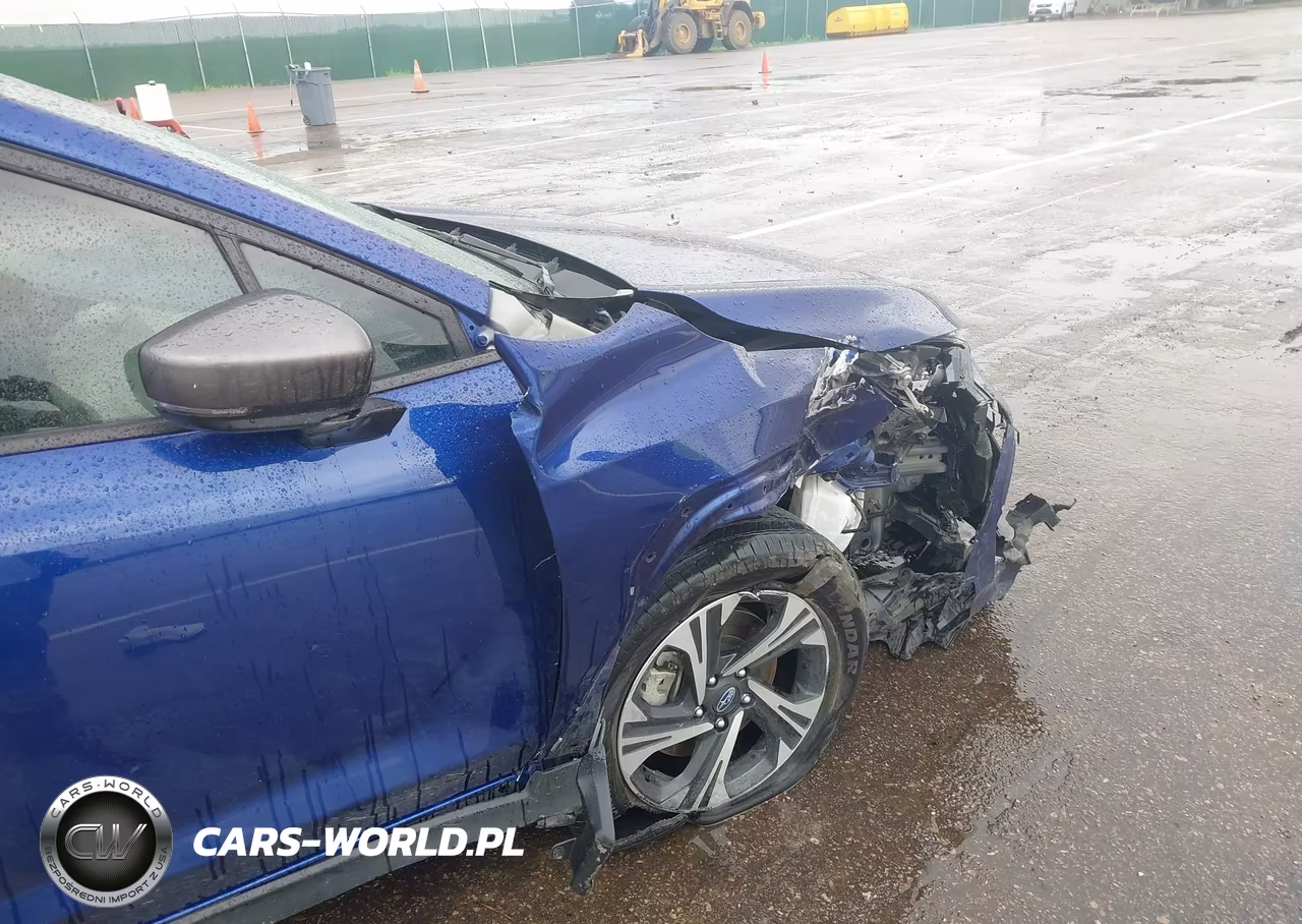 2024 Subaru Crosstrek Premium VIN:JF2GUADC7R8364378 - 6