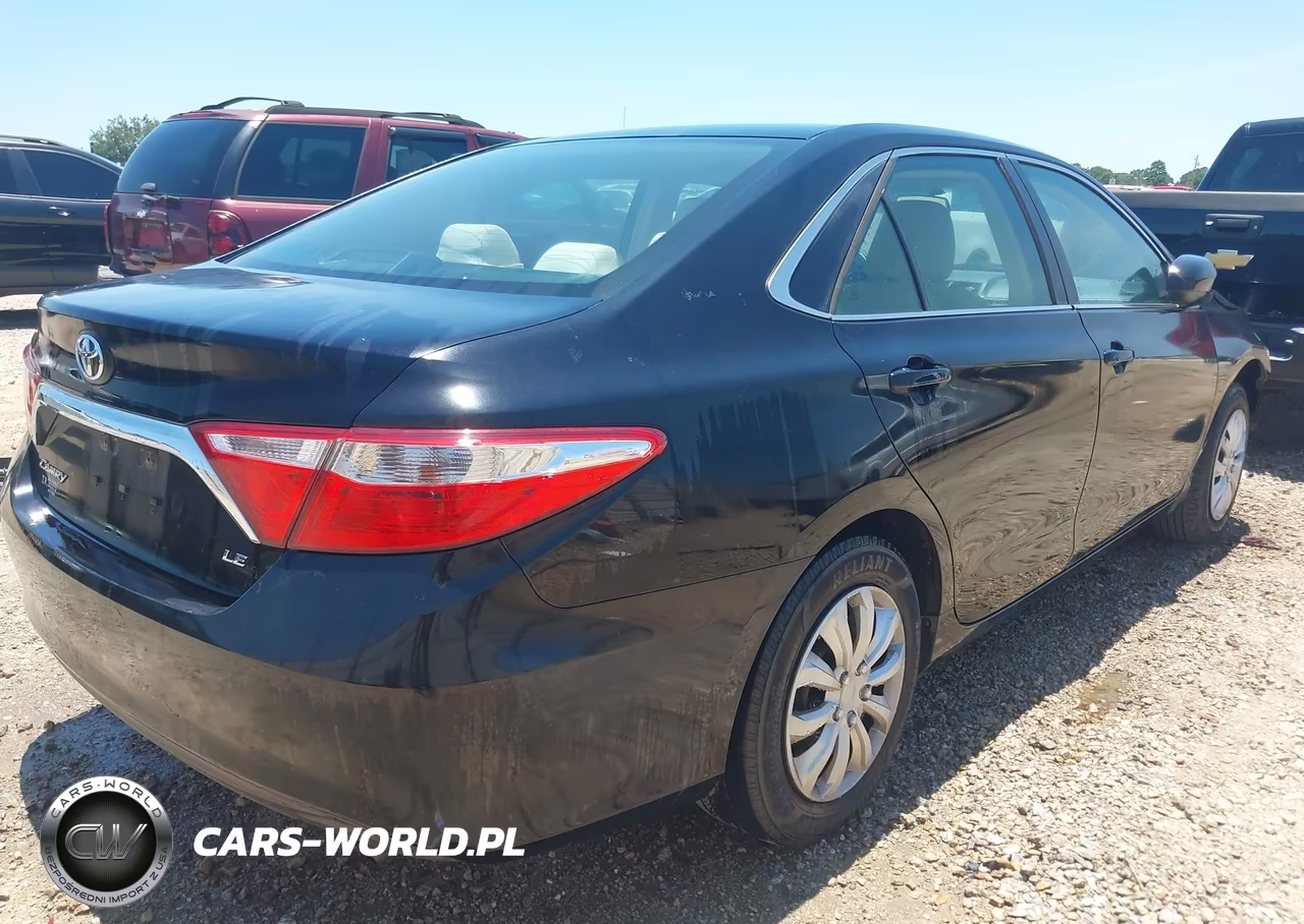 2017 Toyota Camry Le VIN:4T1BF1FK2HU297794 - 4