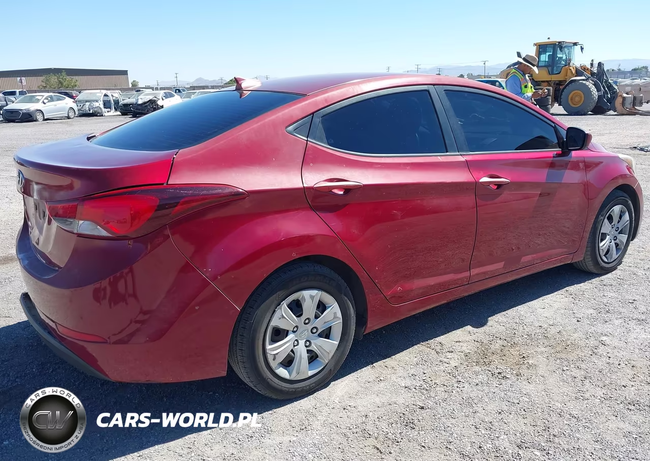 2016 Hyundai Elantra Se VIN:5NPDH4AE2GH709747 - 4