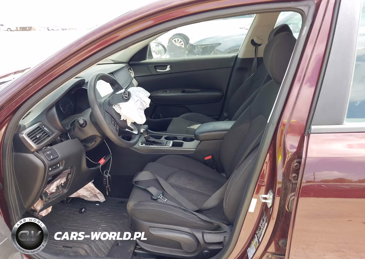 2018 Kia Optima Lx VIN:5XXGT4L37JG263055 - 14