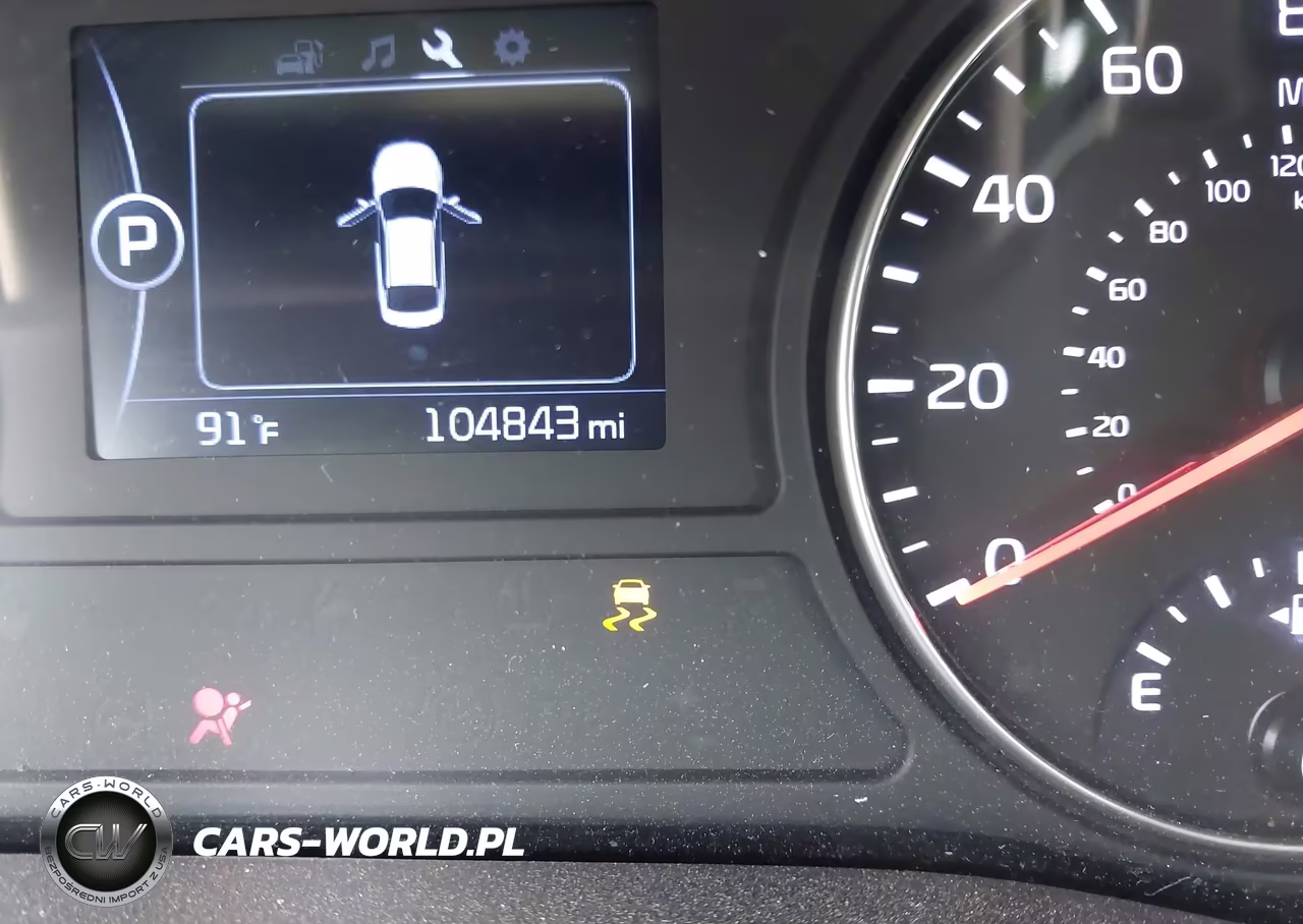 2018 Kia Optima Lx VIN:5XXGT4L37JG263055 - 15