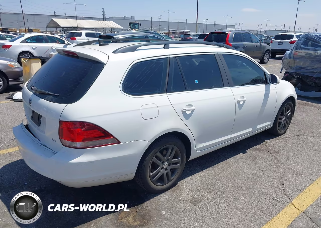 2013 Volkswagen Jetta Sportwagen 2.0L Tdi VIN:3VWPL7AJ3DM672043 - 4