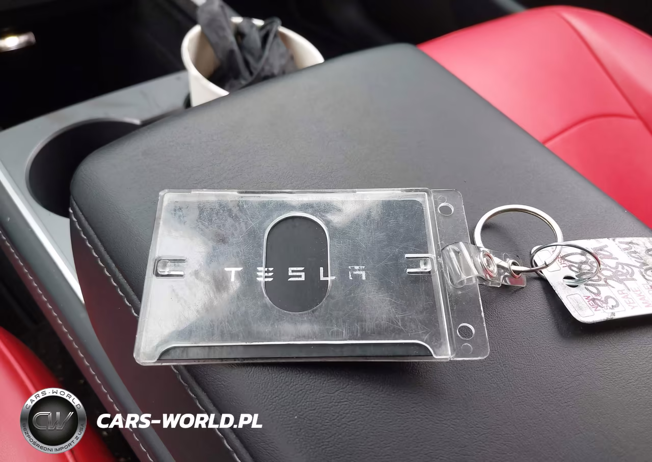 2022 Tesla Model Y Long Range Dual Motor All-Wheel Drive VIN:7SAYGDEE9NA020010 - 11