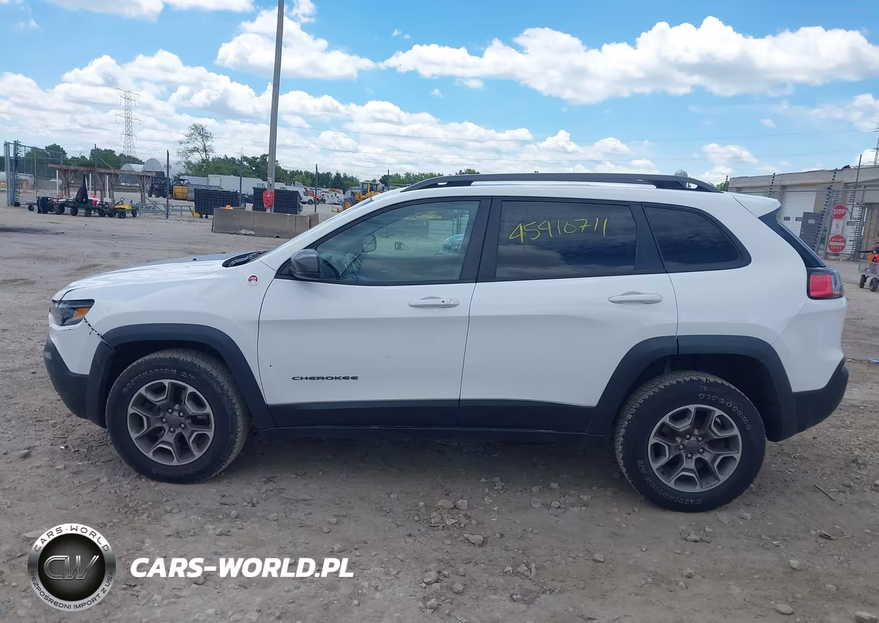2019 Jeep Cherokee Trailhawk 4X4 VIN:1C4PJMBX9KD183083 - 14