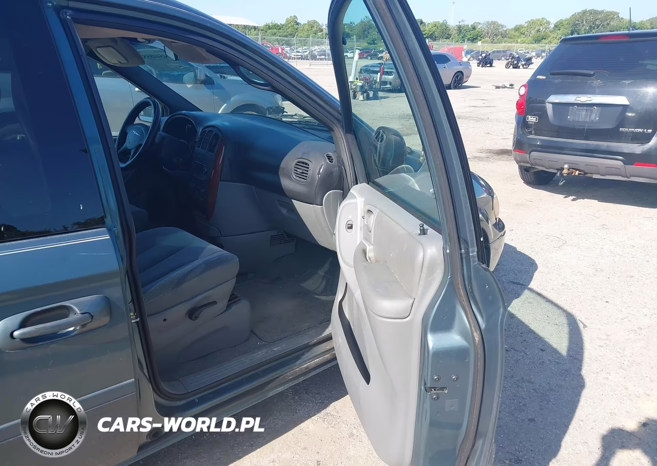 2005 Chrysler Town & Country Lx VIN:2C4GP44R05R189773 - 5