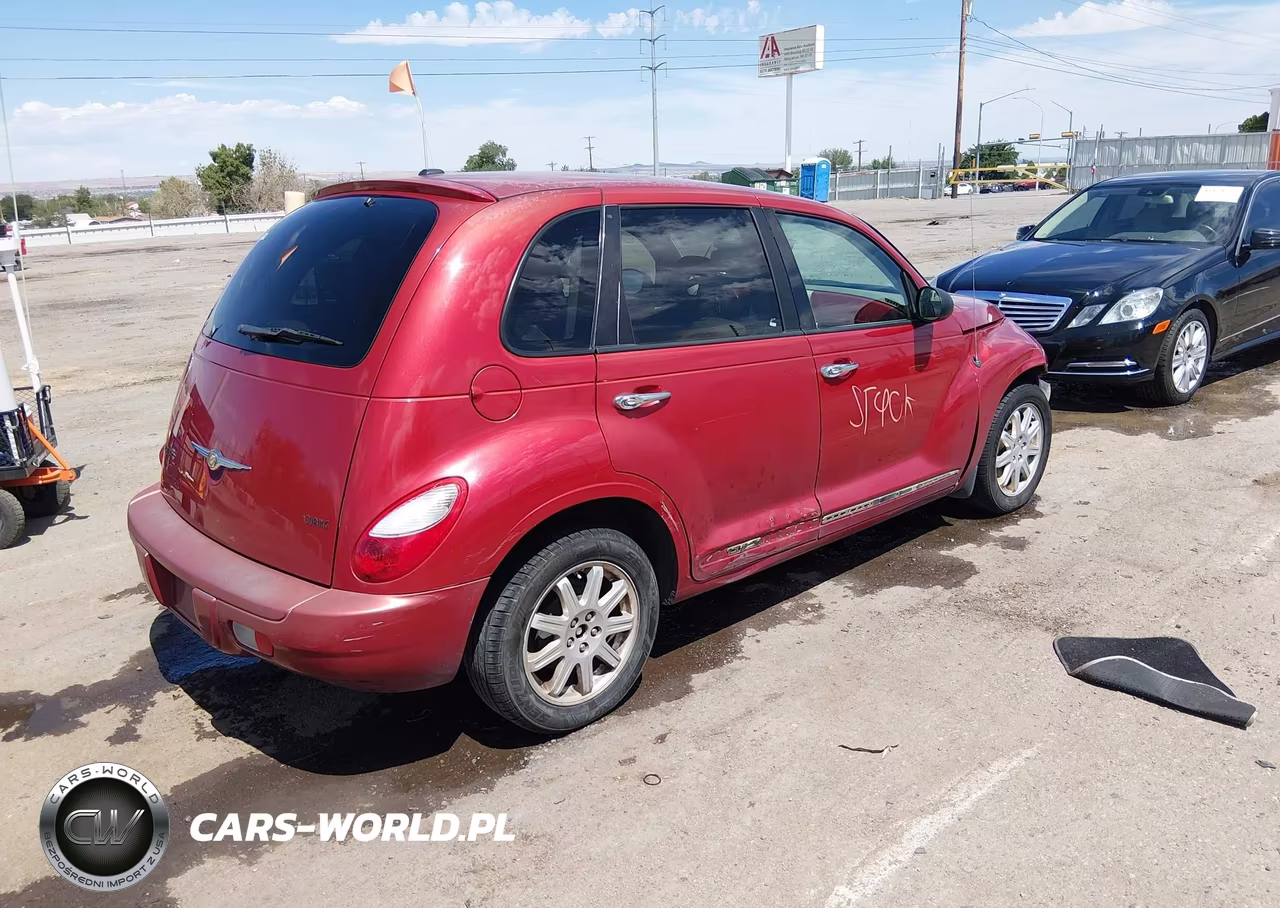 2009 Chrysler Pt Cruiser Touring VIN:3A8FY58999T538143 - 4