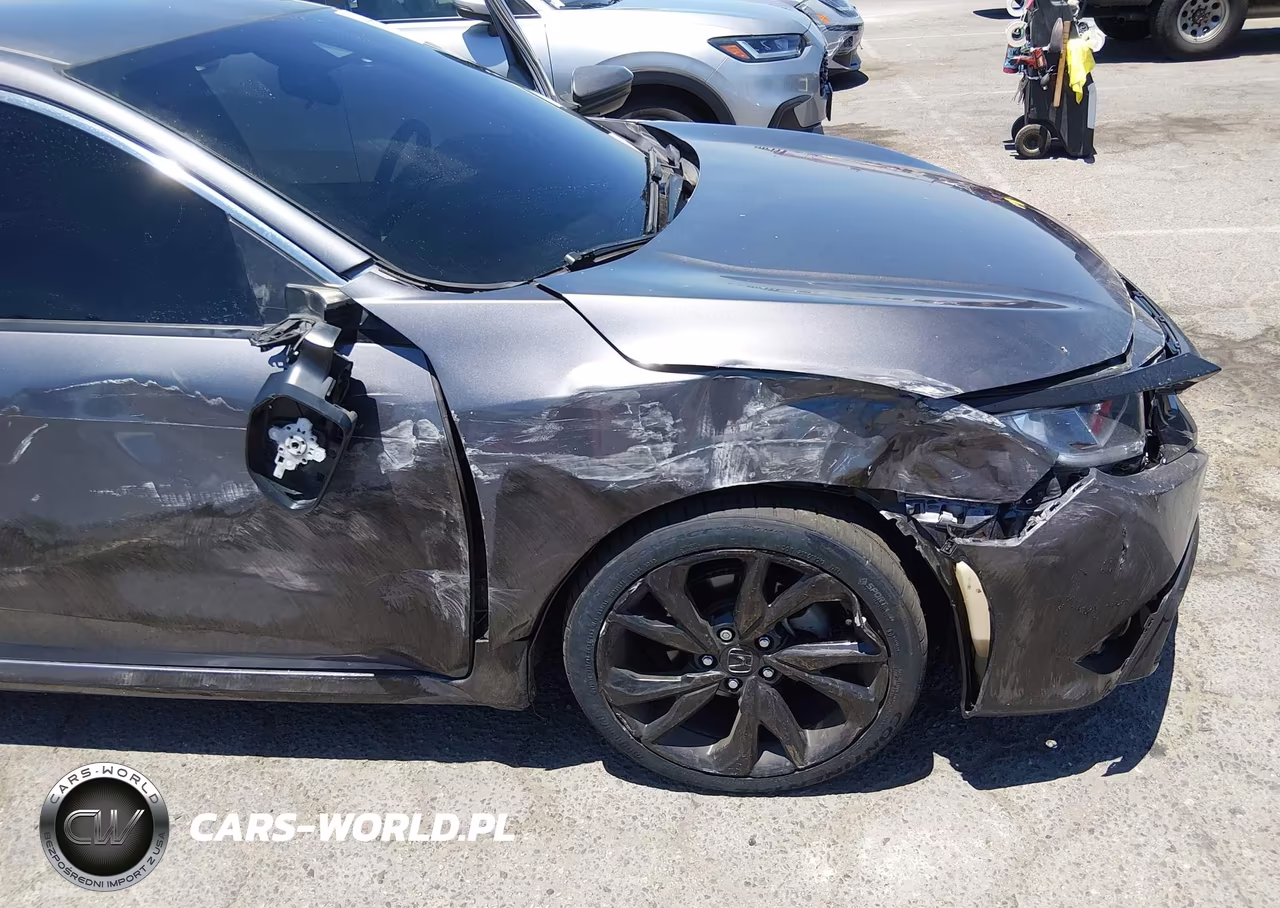 2020 Honda Civic Sport VIN:19XFC2F80LE213620 - 6
