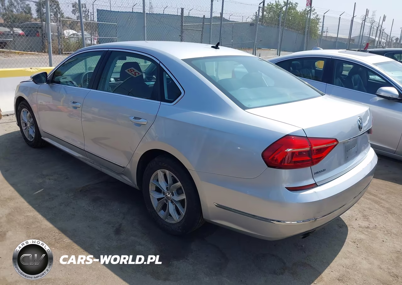 2016 Volkswagen Passat 1.8T S VIN:1VWAT7A3XGC049287 - 3