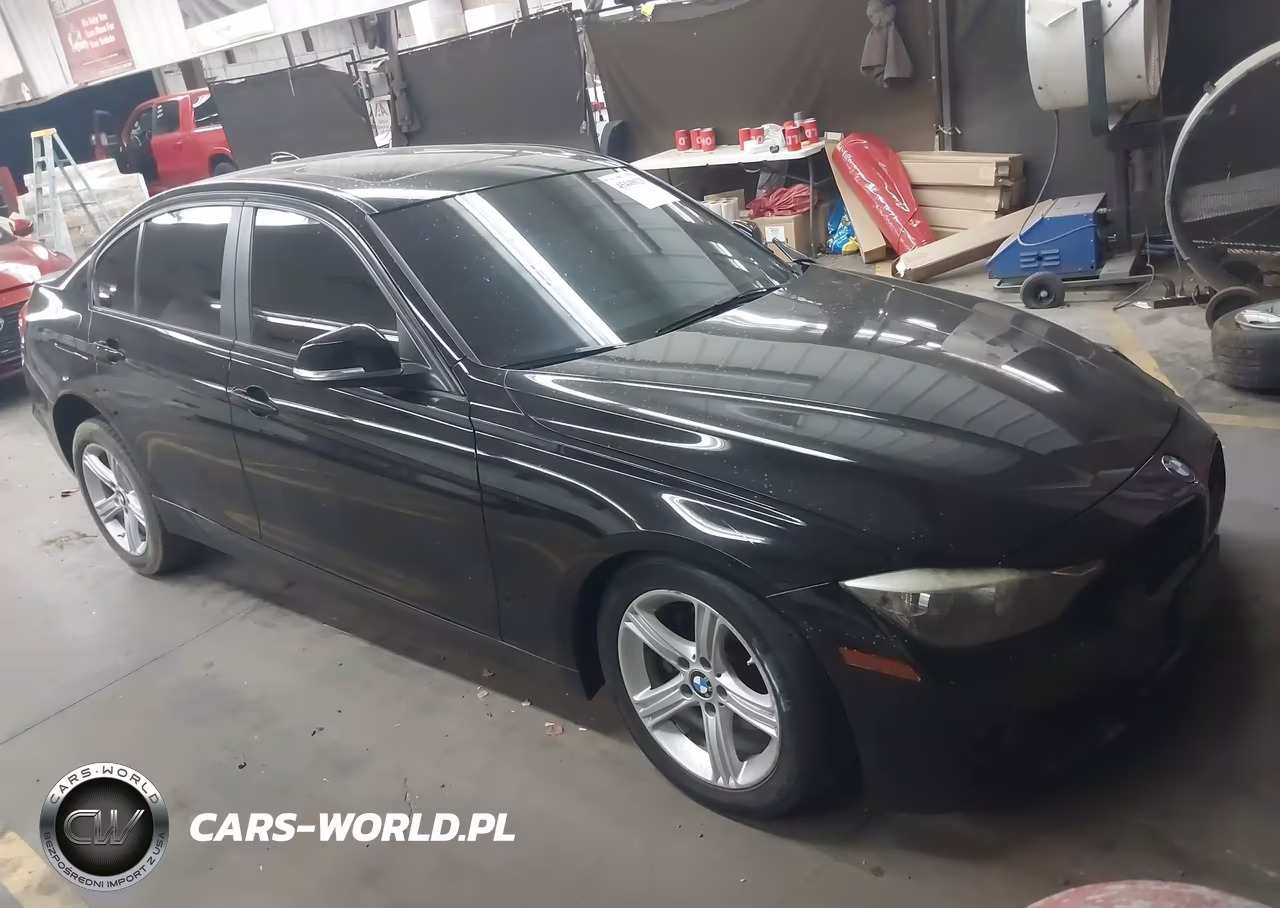 2015 BMW 328I xDrive – zdjęcie 1 z 17