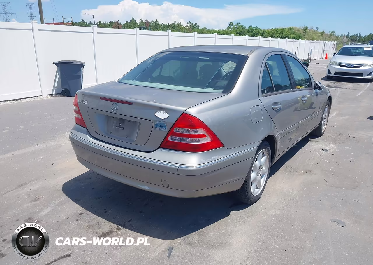 2003 Mercedes-Benz C 240 VIN:WDBRF61J03F401872 - 4