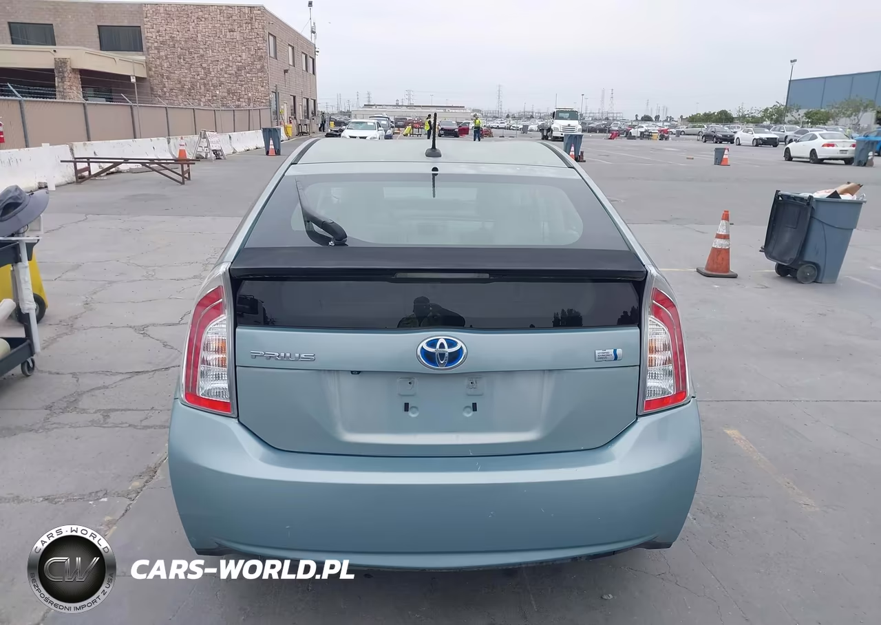 2012 Toyota Prius Three VIN:JTDKN3DU2C1549352 - 16
