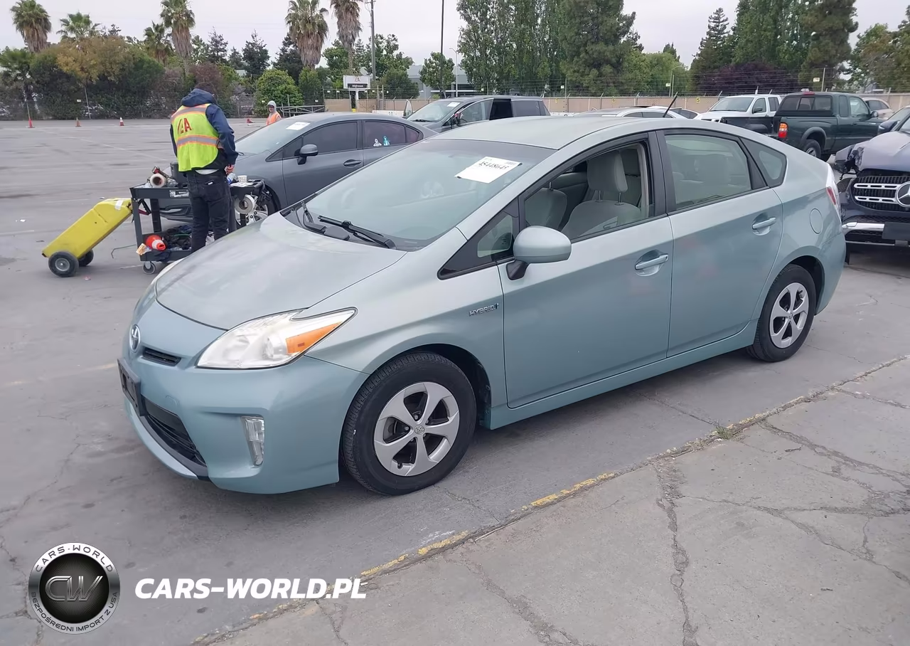 2012 Toyota Prius Three VIN:JTDKN3DU2C1549352 - 2