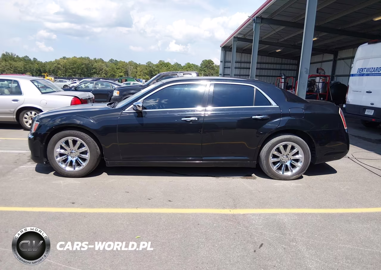 2014 Chrysler 300C VIN:2C3CCAEG2EH189807 - 15