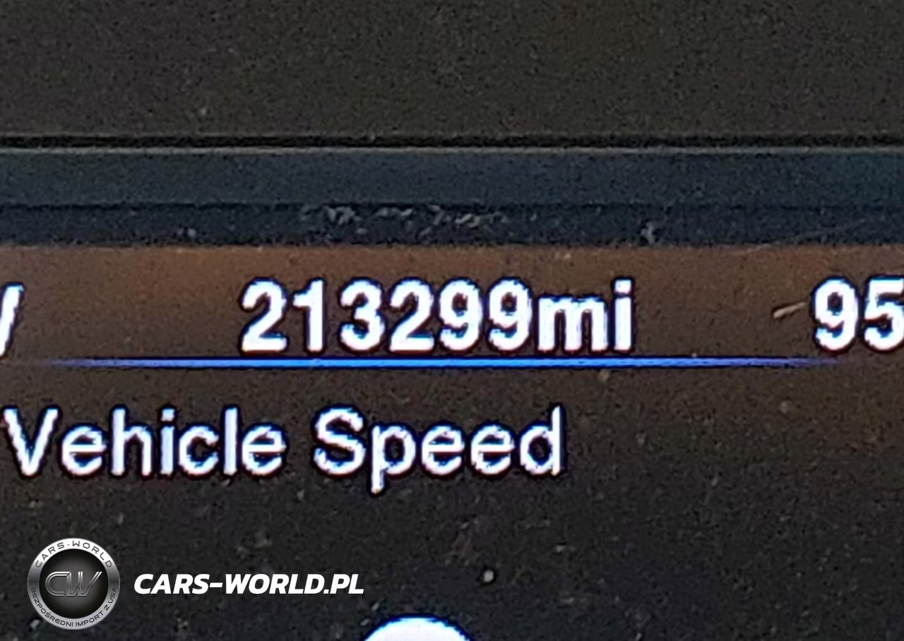 2014 Chrysler 300C VIN:2C3CCAEG2EH189807 - 16