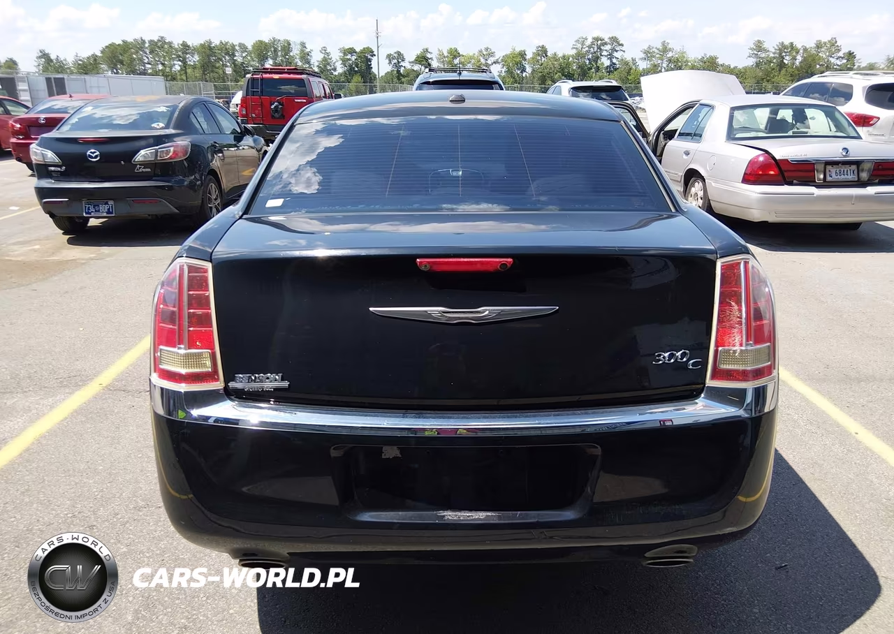 2014 Chrysler 300C VIN:2C3CCAEG2EH189807 - 17