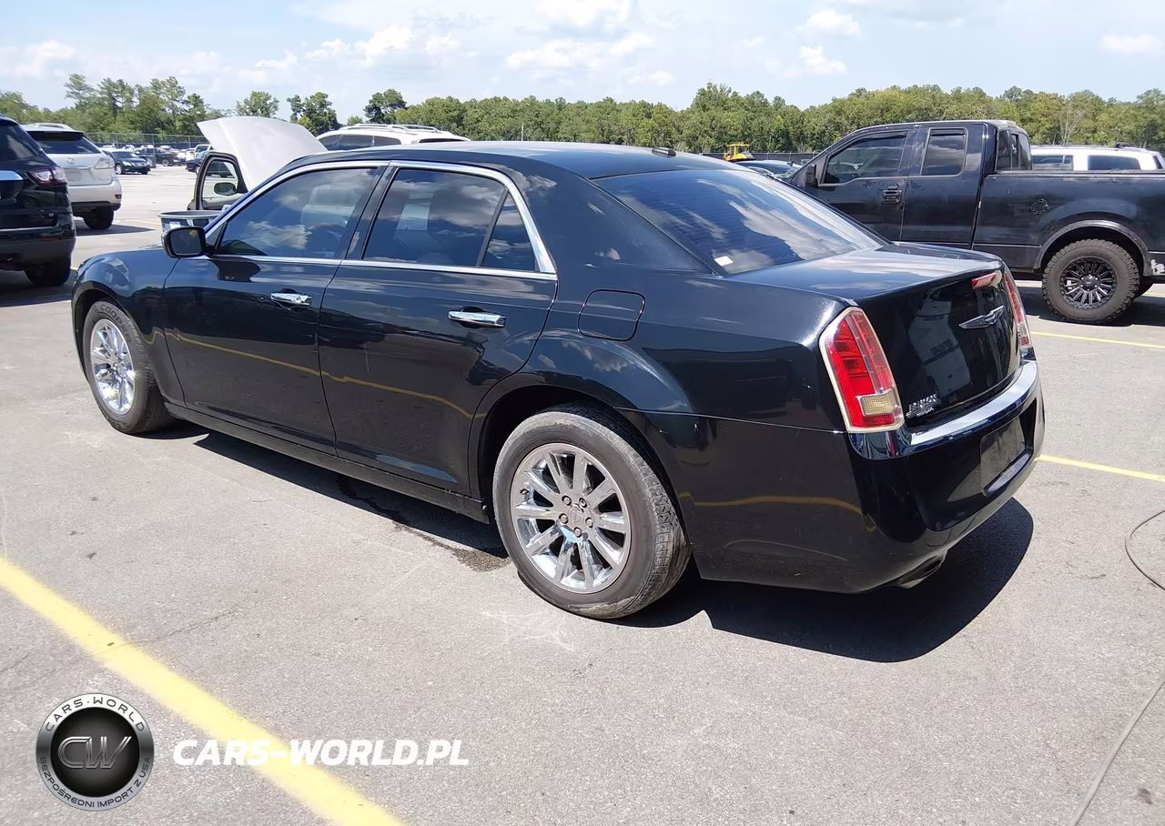2014 Chrysler 300C VIN:2C3CCAEG2EH189807 - 3